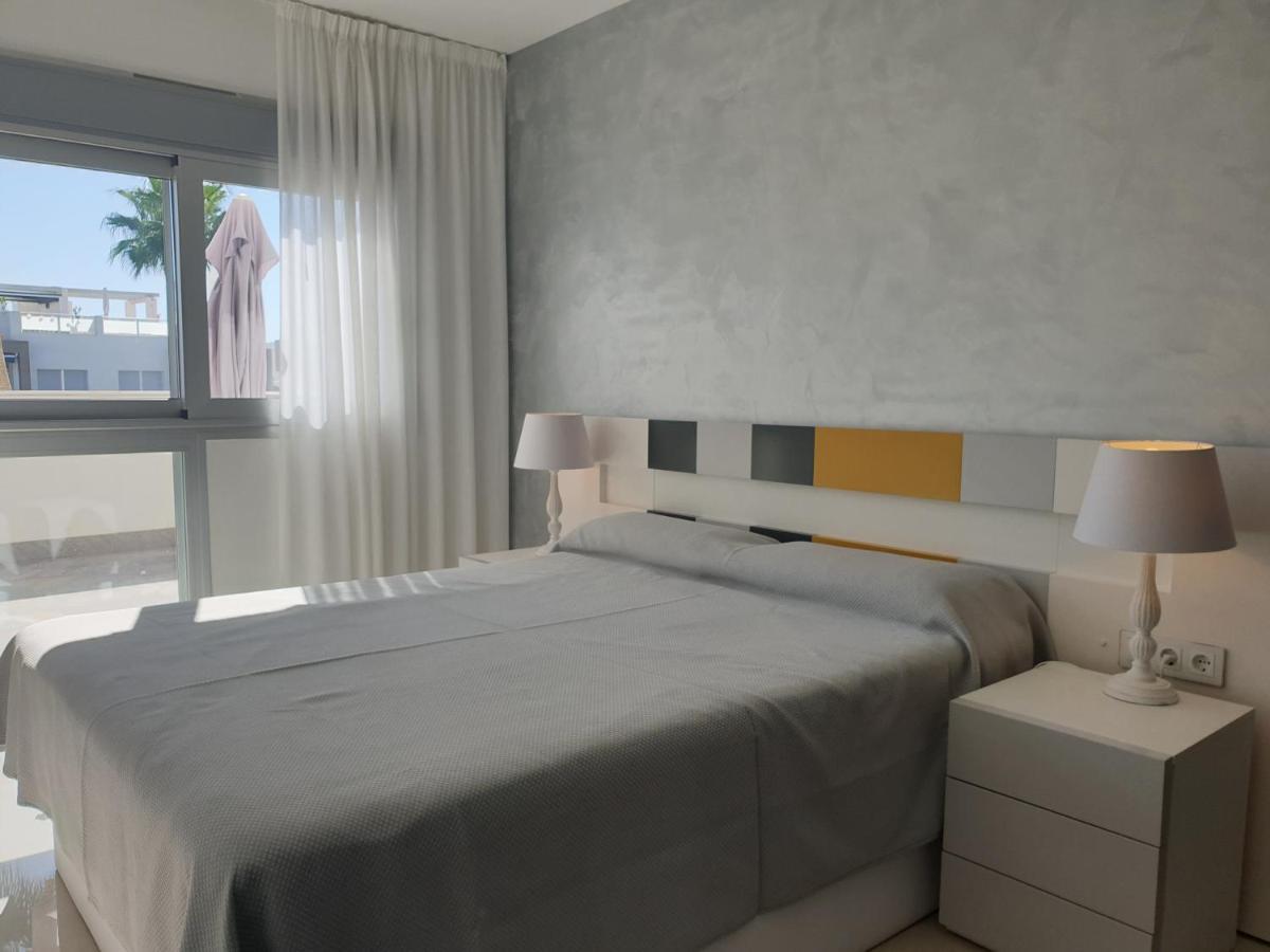 El Mirador Amelie Ground Floor Apartment In Torrevieja Punta Prima Wifi Pool And Close To Beach And Golf Exterior photo