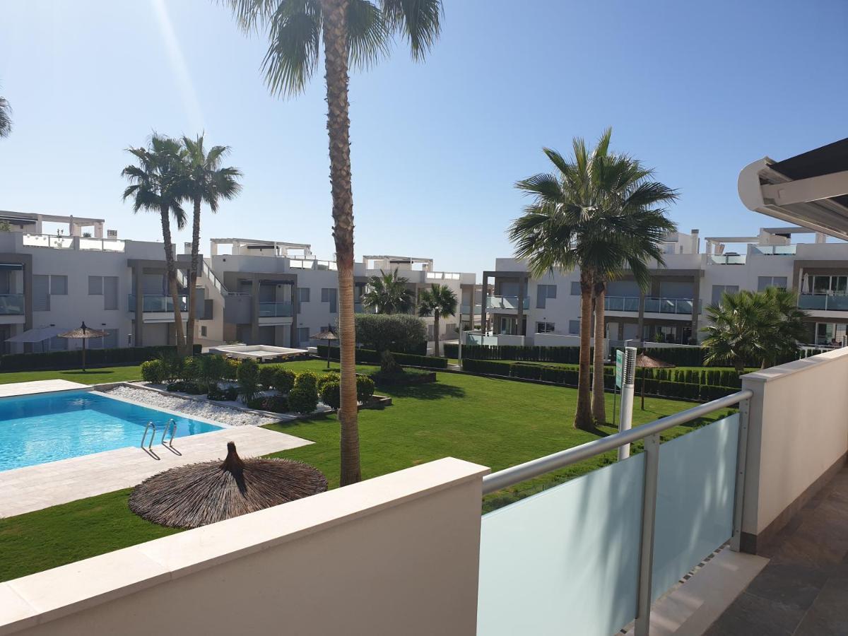 El Mirador Amelie Ground Floor Apartment In Torrevieja Punta Prima Wifi Pool And Close To Beach And Golf Exterior photo